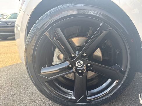 Used 2023 Nissan Sentra SR w/ Trunk Package image 28