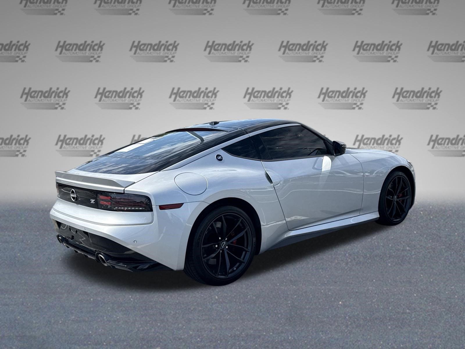 Used 2025 Nissan Z Performance w/ Floor Mat Package RWD image 9