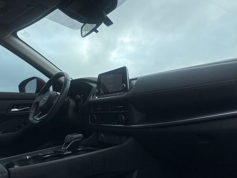 Certified 2023 Nissan Rogue SV w/ SV Premium B Package FWD image 26