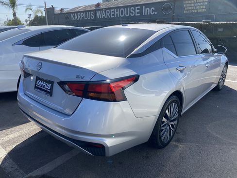 Used 2023 Nissan Altima 2.5 SV FWD image 8