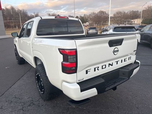 New 2026 Nissan Frontier SV w/ Tow Package AWD/4WD image 5