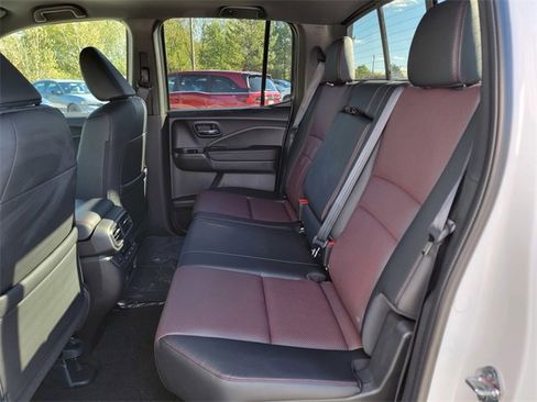 New 2026 Honda Ridgeline Black Edition image 14