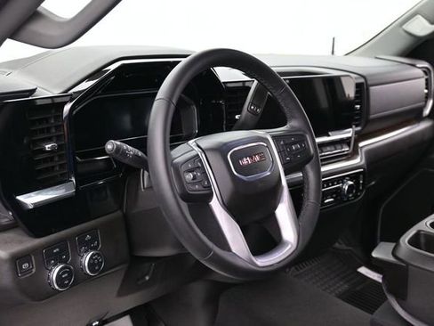 Used 2024 GMC Sierra 1500 Elevation AWD/4WD image 15