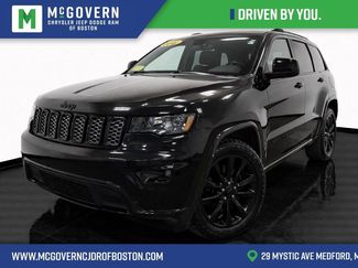 Used 2020 Jeep Grand Cherokee Altitude video 1