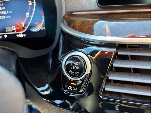 Used 2020 BMW M550i xDrive w/ Executive Package image 33