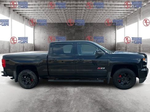 Used 2018 Chevrolet Silverado 1500 LTZ Z71 w/ LTZ Plus Package AWD/4WD image 4