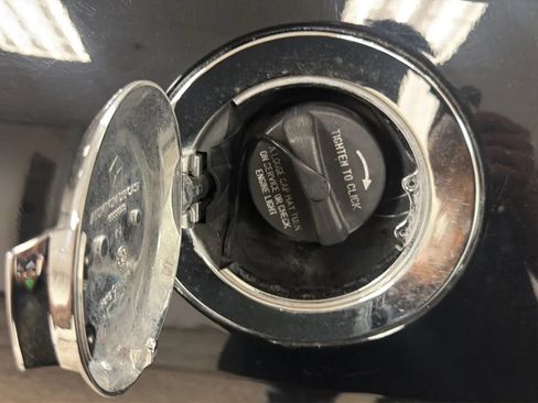 Used 2019 Dodge Challenger R/T RWD image 29