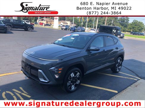 Certified 2025 Hyundai Kona SEL AWD/4WD image 1