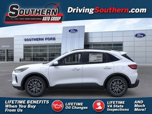 New 2026 Ford Escape SE FWD image 1