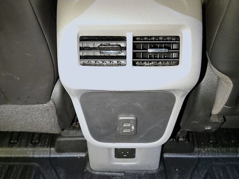 Certified 2022 GMC Terrain SLT w/ Infotainment Package II FWD image 24