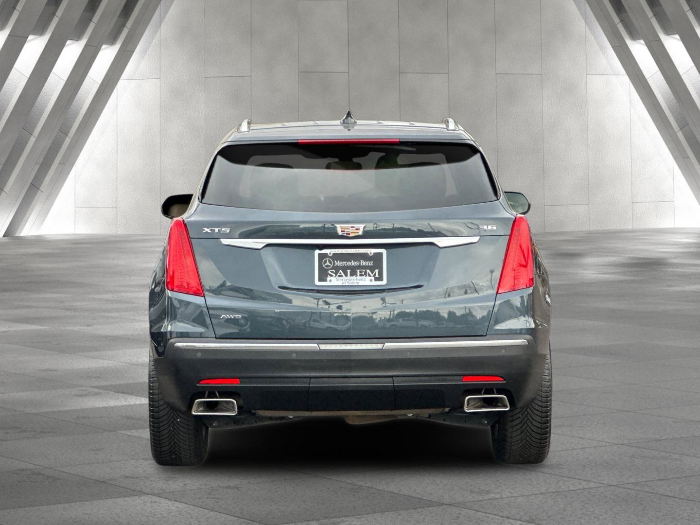 Used 2019 Cadillac XT5 AWD image 4