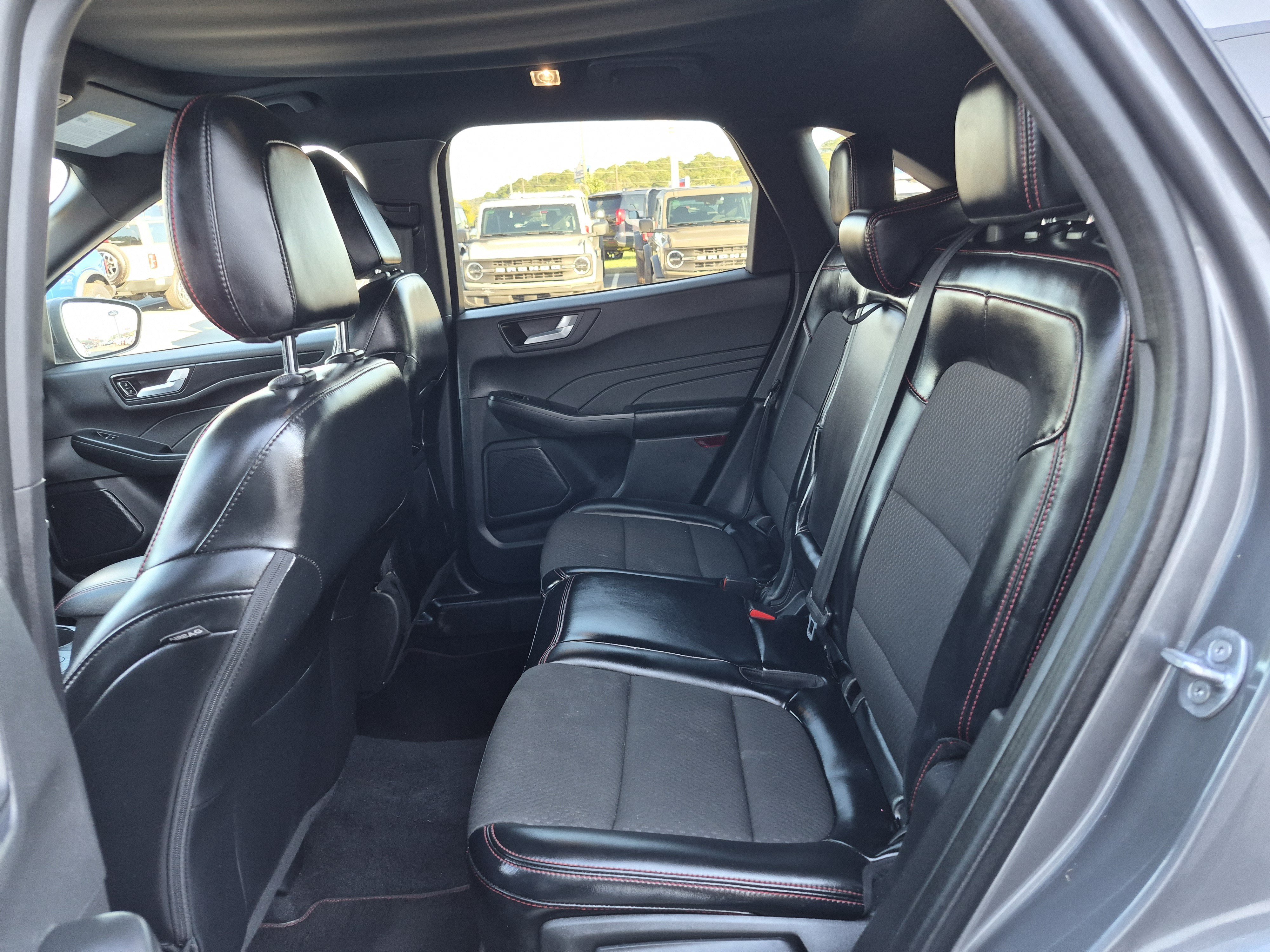 Used 2023 Ford Escape ST-Line w/ Tech Pack #1 FWD image 15