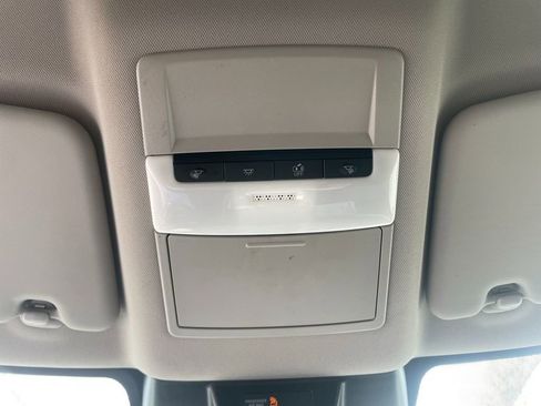 Used 2023 Nissan Rogue S AWD/4WD image 23