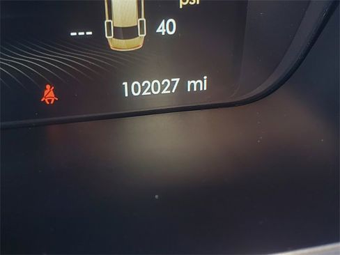 Used 2019 Lincoln Continental Reserve image 19