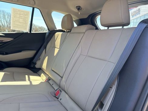 Used 2023 Subaru Outback Limited image 11