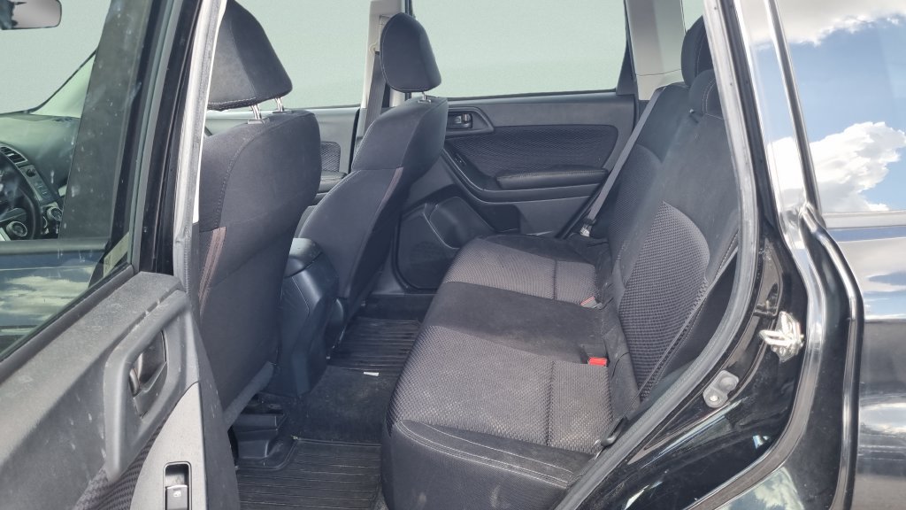 Used 2018 Subaru Forester 2.5i Premium w/ All-Weather Package AWD/4WD image 10