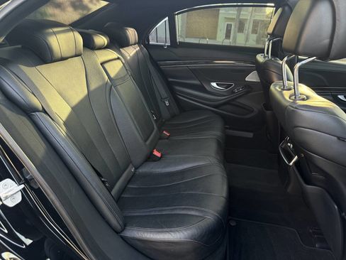 Used 2017 Mercedes-Benz S 550 Sedan image 16