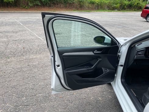 Used 2019 Volkswagen Jetta S FWD image 12