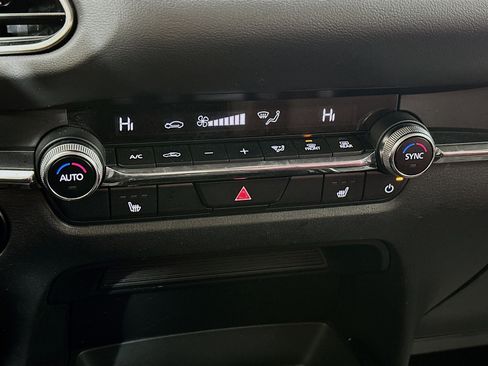 Used 2024 MAZDA CX-30 AWD 2.5 S w/ Preferred Package image 15