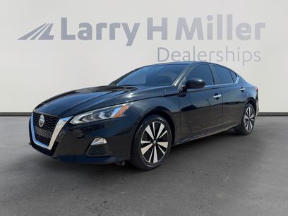 Used 2022 Nissan Altima 2.5 SV