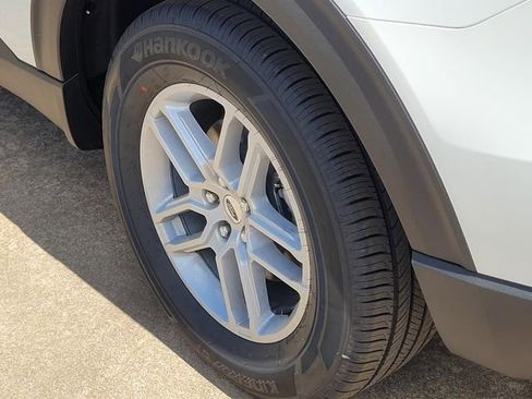 New 2026 Ford Explorer Active w/ Active Comfort Package RWD image 5