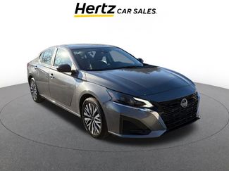 Used 2025 Nissan Altima 2.5 SV video 1