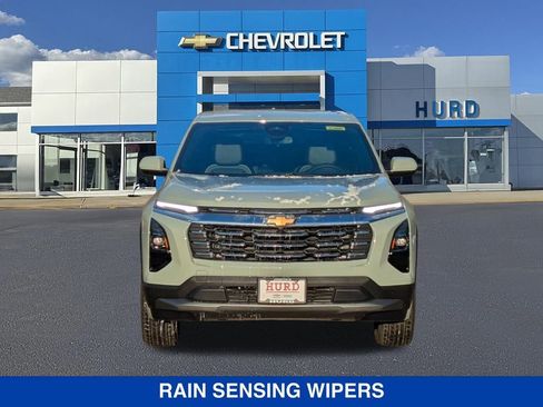 New 2026 Chevrolet Equinox LT w/ Convenience Package II image 9