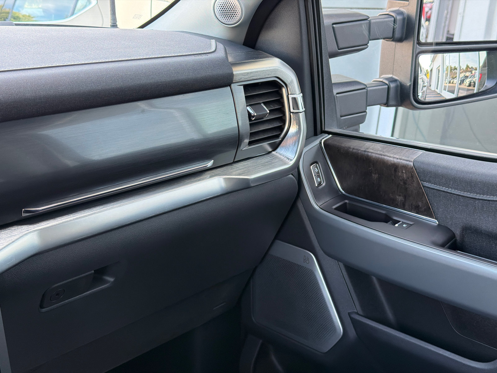 Used 2022 Ford F150 Lariat w/ Equipment Group 502A High AWD/4WD image 34
