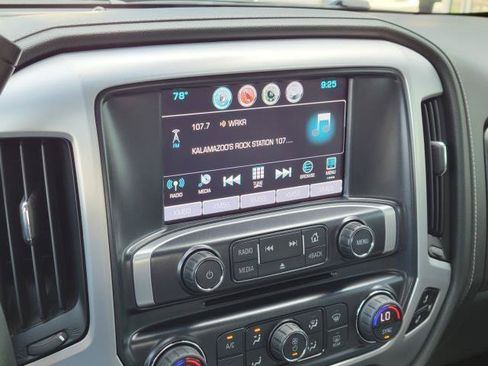 Used 2017 GMC Sierra 1500 SLT AWD/4WD image 23