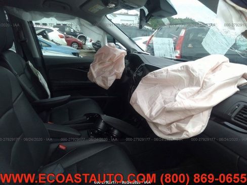 Used 2019 Honda Pilot Touring image 7