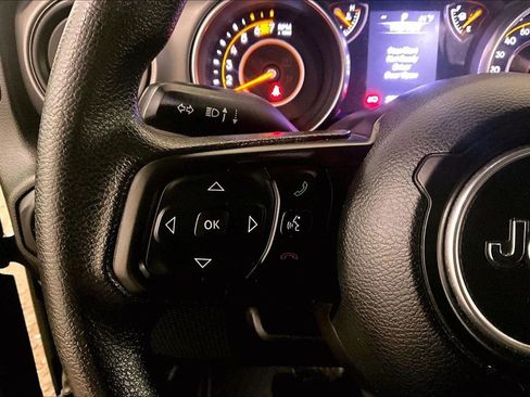 Used 2023 Jeep Wrangler Sport image 17