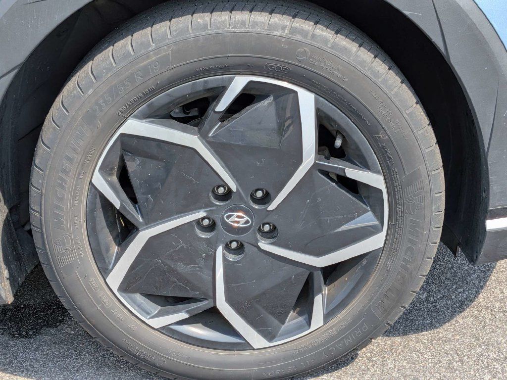 Certified 2024 Hyundai Ioniq 5 SEL RWD image 15