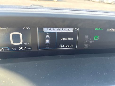 Used 2020 Toyota Prius LE image 25