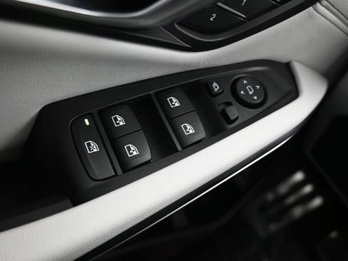 Used 2025 BMW M3 w/ Executive Package image 26