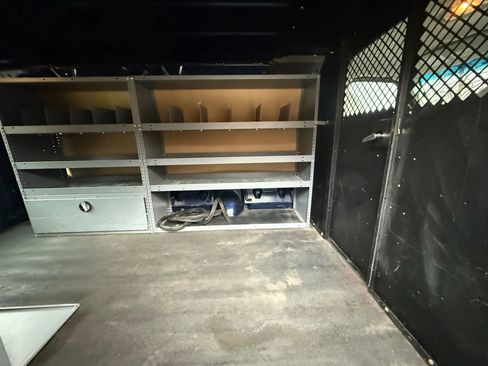 Used 2014 Ford E-250 and Econoline 250 image 18