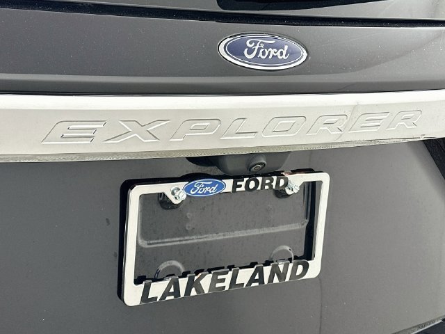 Used 2024 Ford Explorer Limited w/ Limited Technology Package RWD image 30