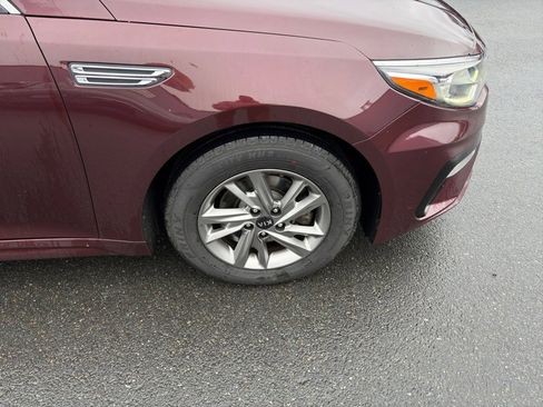 Used 2019 Kia Optima LX image 29