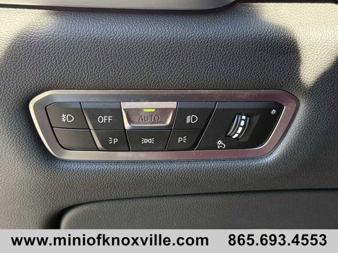 Used 2021 BMW X6 xDrive40i w/ Executive Package image 27