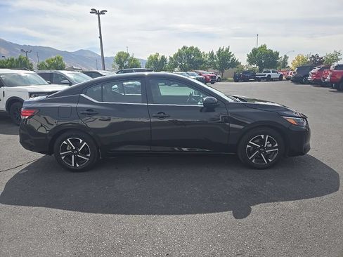 Used 2024 Nissan Sentra SV FWD image 4