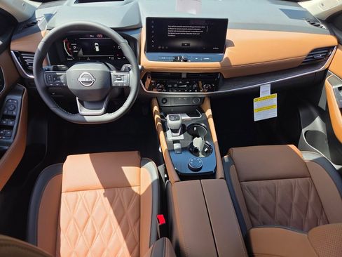 New 2026 Nissan Rogue Platinum image 7