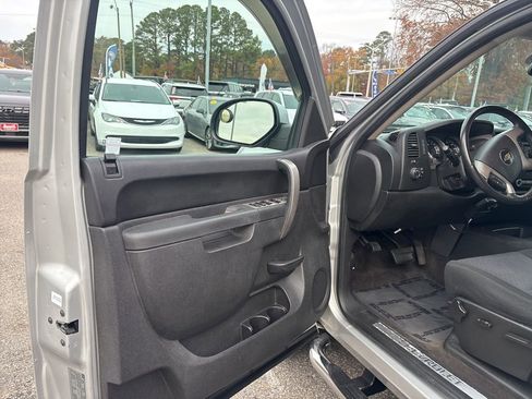 Used 2011 Chevrolet Silverado 1500 LT w/ All-Star Edition image 51