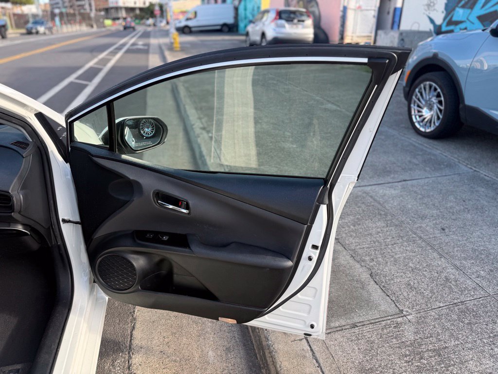 Used 2016 Toyota Prius Two FWD image 10