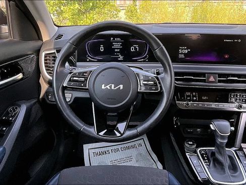 Used 2025 Kia Seltos S AWD/4WD image 5