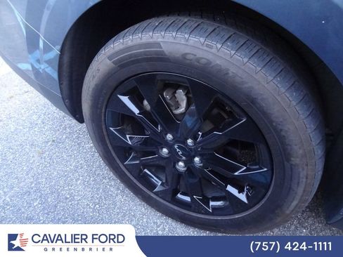 Used 2022 Kia Carnival SX FWD image 5