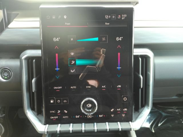 Used 2026 GMC Acadia Elevation w/ Elevation Premium Package FWD image 46