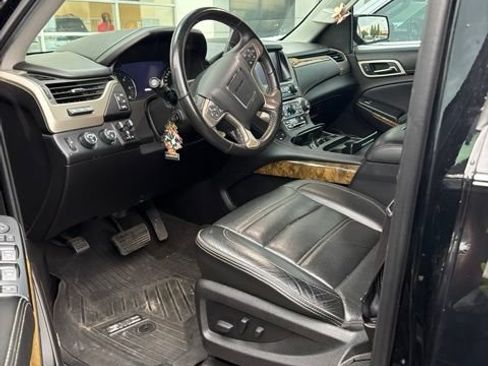 Used 2017 GMC Yukon Denali w/ Open Road Package AWD/4WD image 13