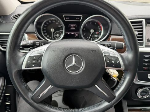 Used 2013 Mercedes-Benz GL 450 4MATIC image 65