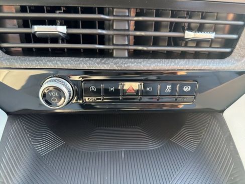 New 2026 Ford Explorer Platinum w/ LUX Leather Package image 33