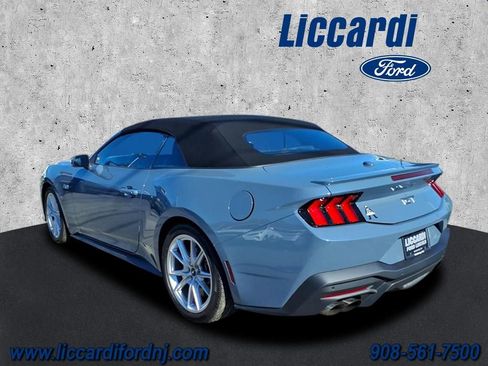 Used 2025 Ford Mustang GT Premium image 4