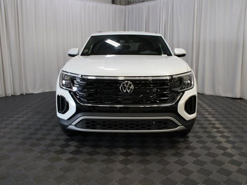 New 2026 Volkswagen Atlas Cross Sport SE image 25